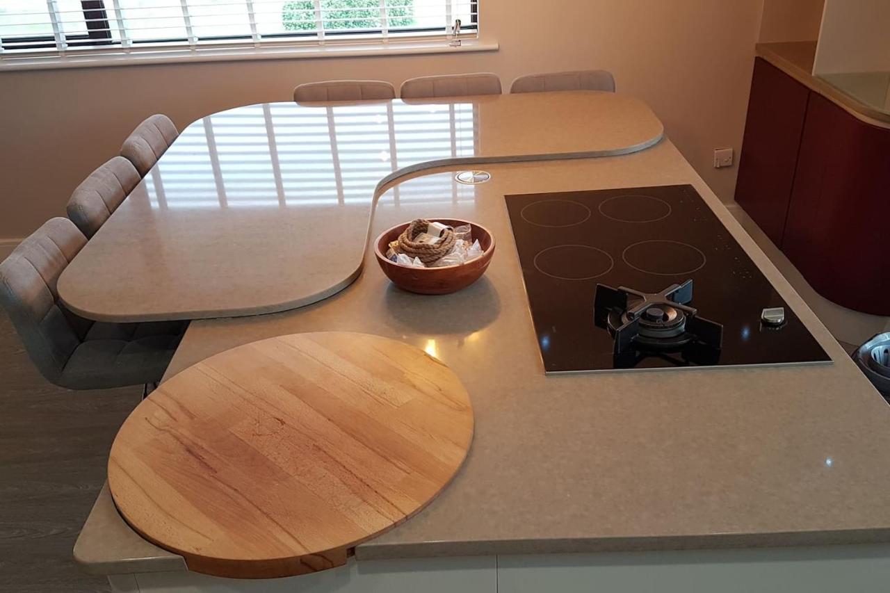 3 Bedroom Deganwy Sea View Beach House Ll31 Exterior foto
