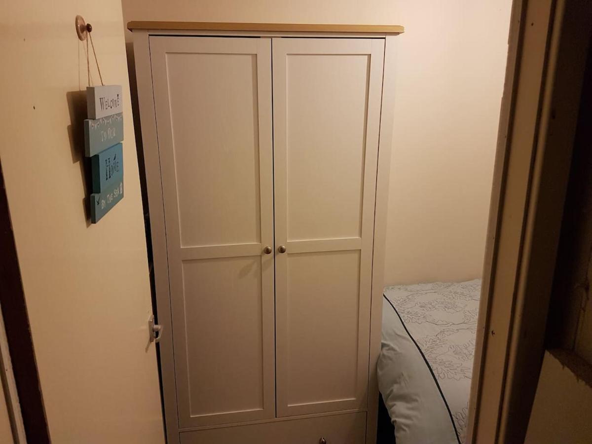 3 Bedroom Deganwy Sea View Beach House Ll31 Exterior foto