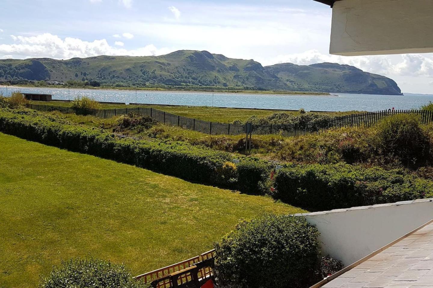 3 Bedroom Deganwy Sea View Beach House Ll31 Exterior foto