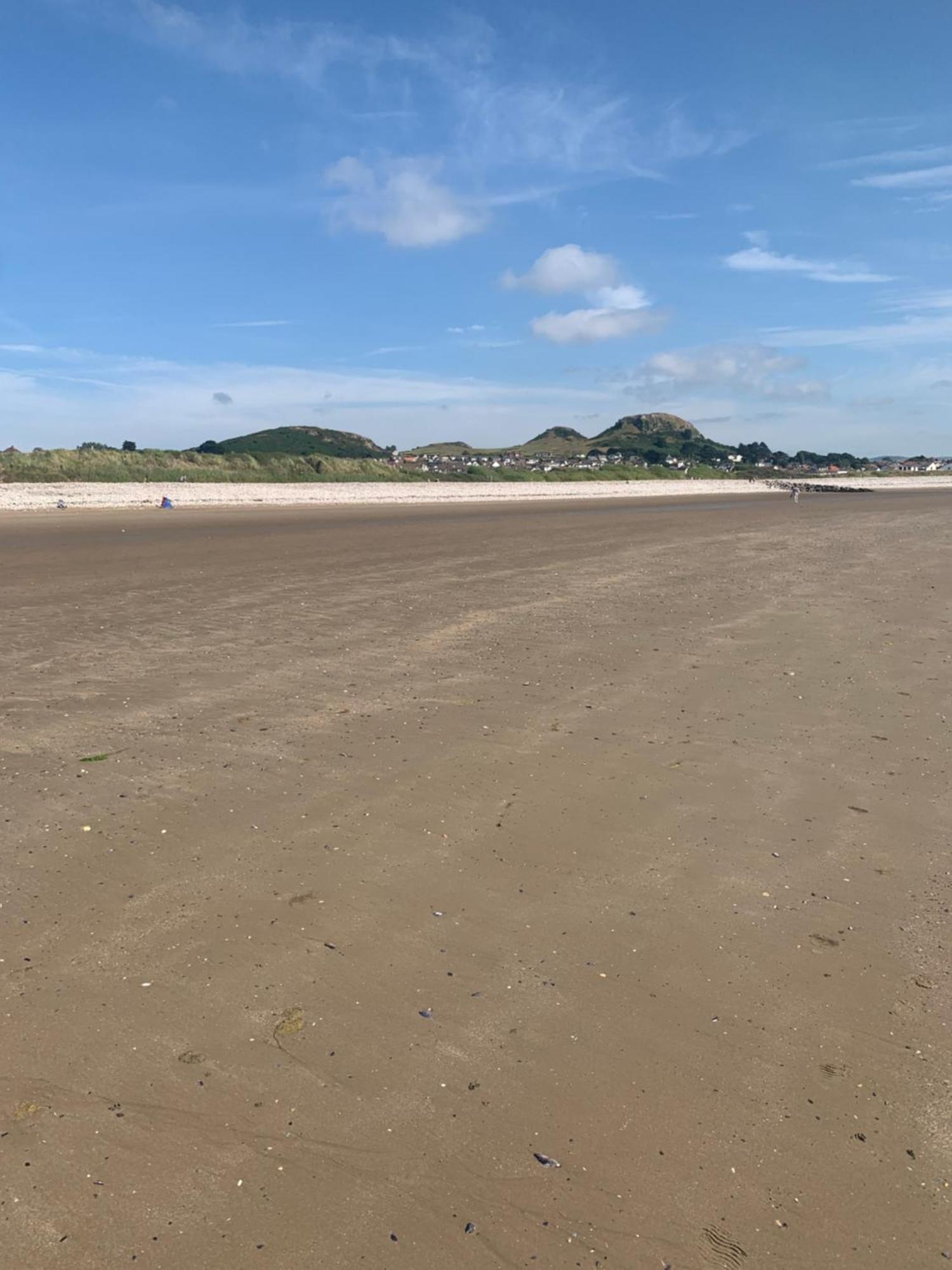 3 Bedroom Deganwy Sea View Beach House Ll31 Exterior foto